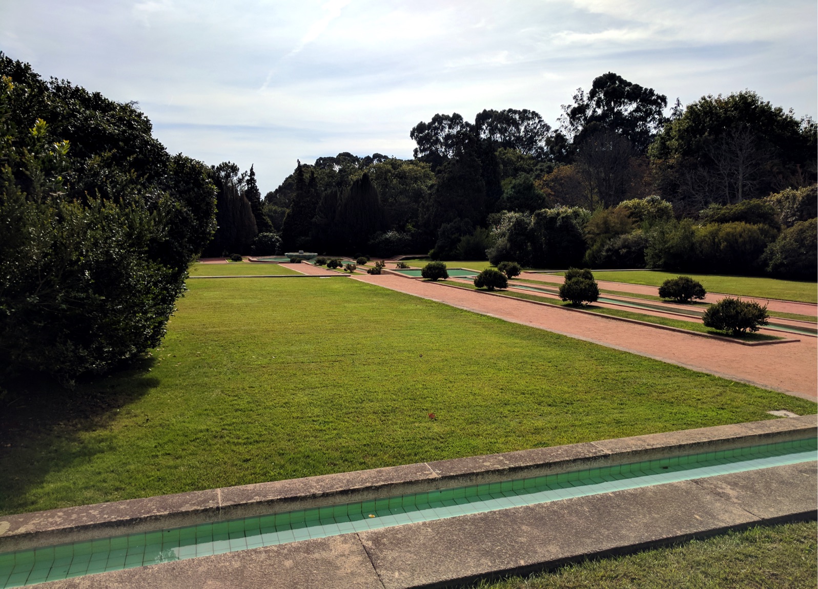 serralves@2x